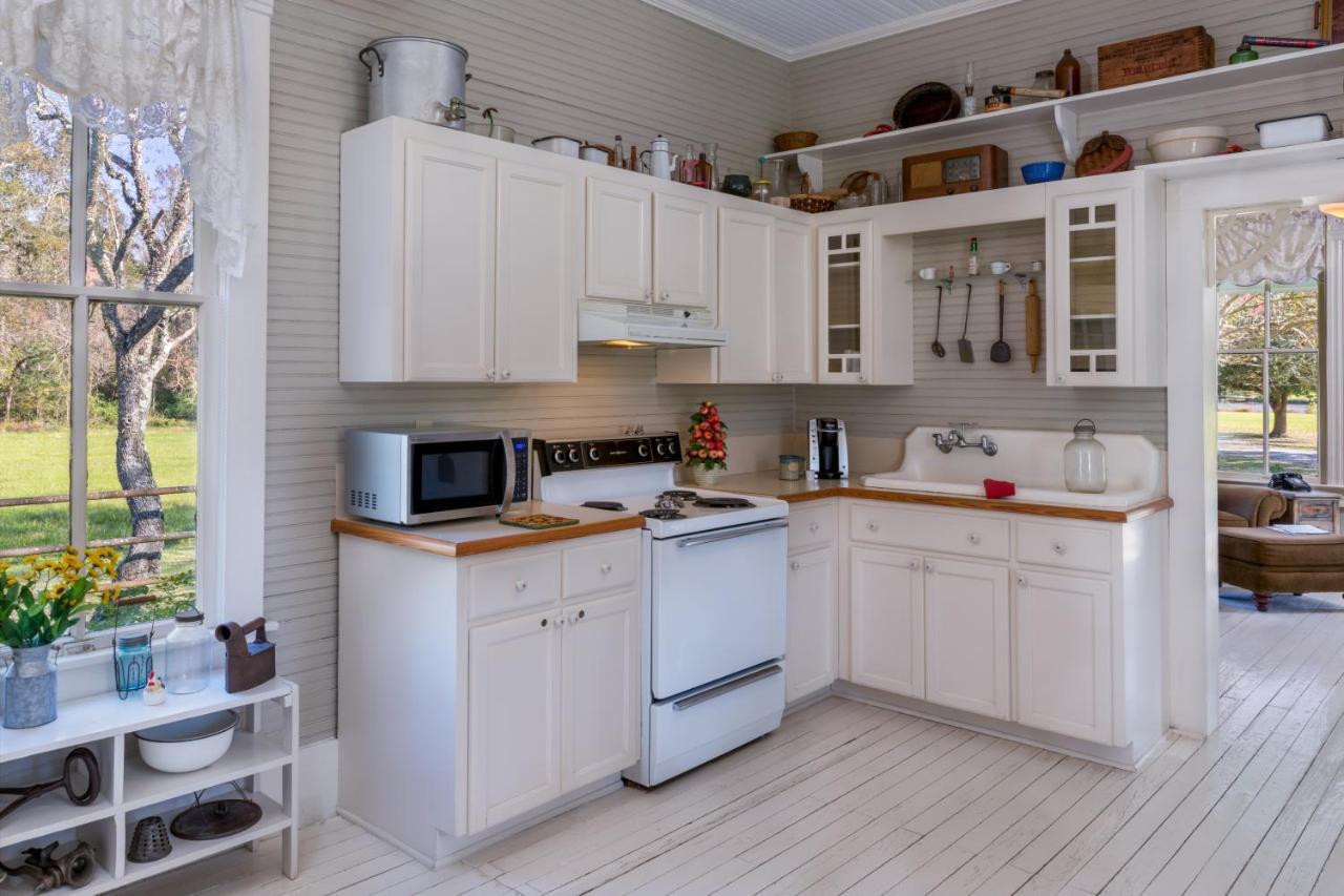 Maison D'Memoire Bed&Breakfast Cottages Rayne Extérieur photo