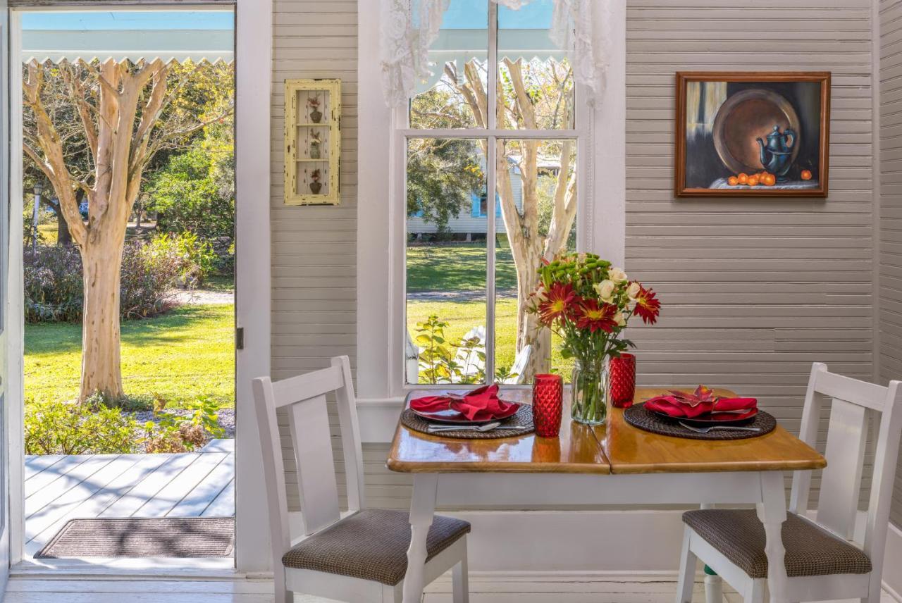 Maison D'Memoire Bed&Breakfast Cottages Rayne Extérieur photo