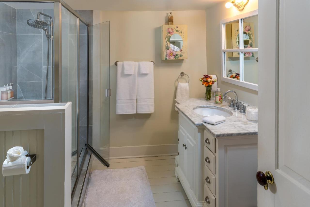 Maison D'Memoire Bed&Breakfast Cottages Rayne Extérieur photo
