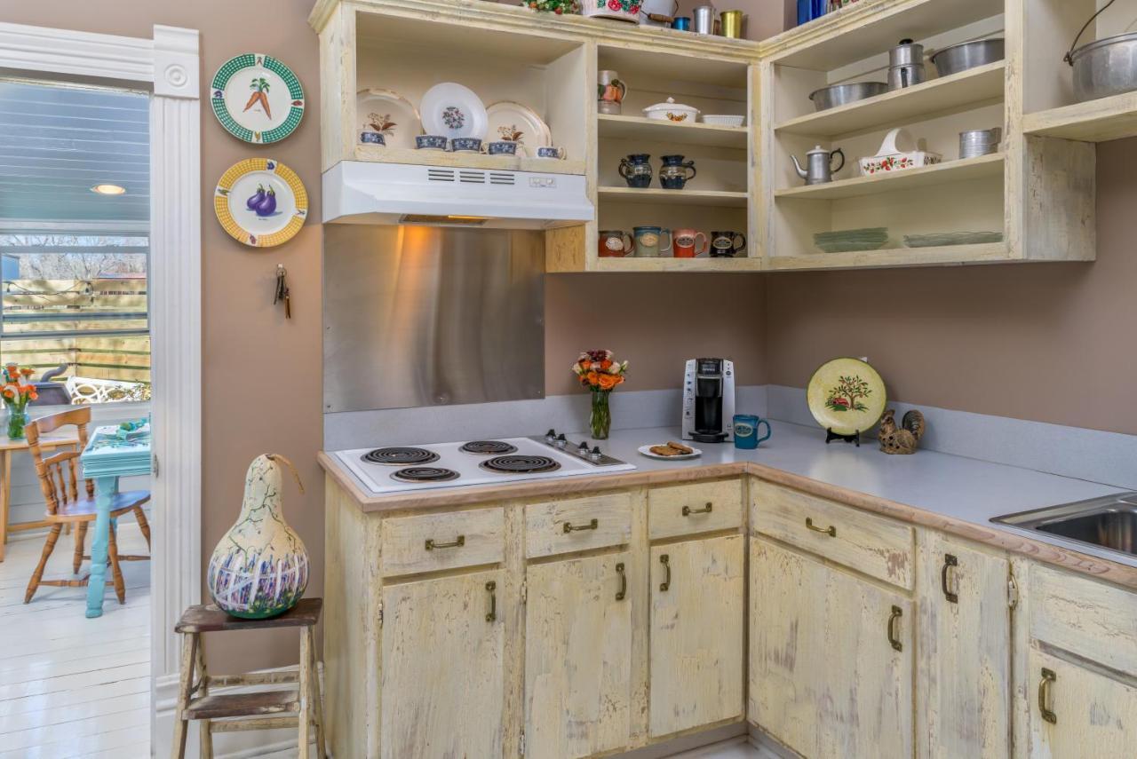 Maison D'Memoire Bed&Breakfast Cottages Rayne Extérieur photo