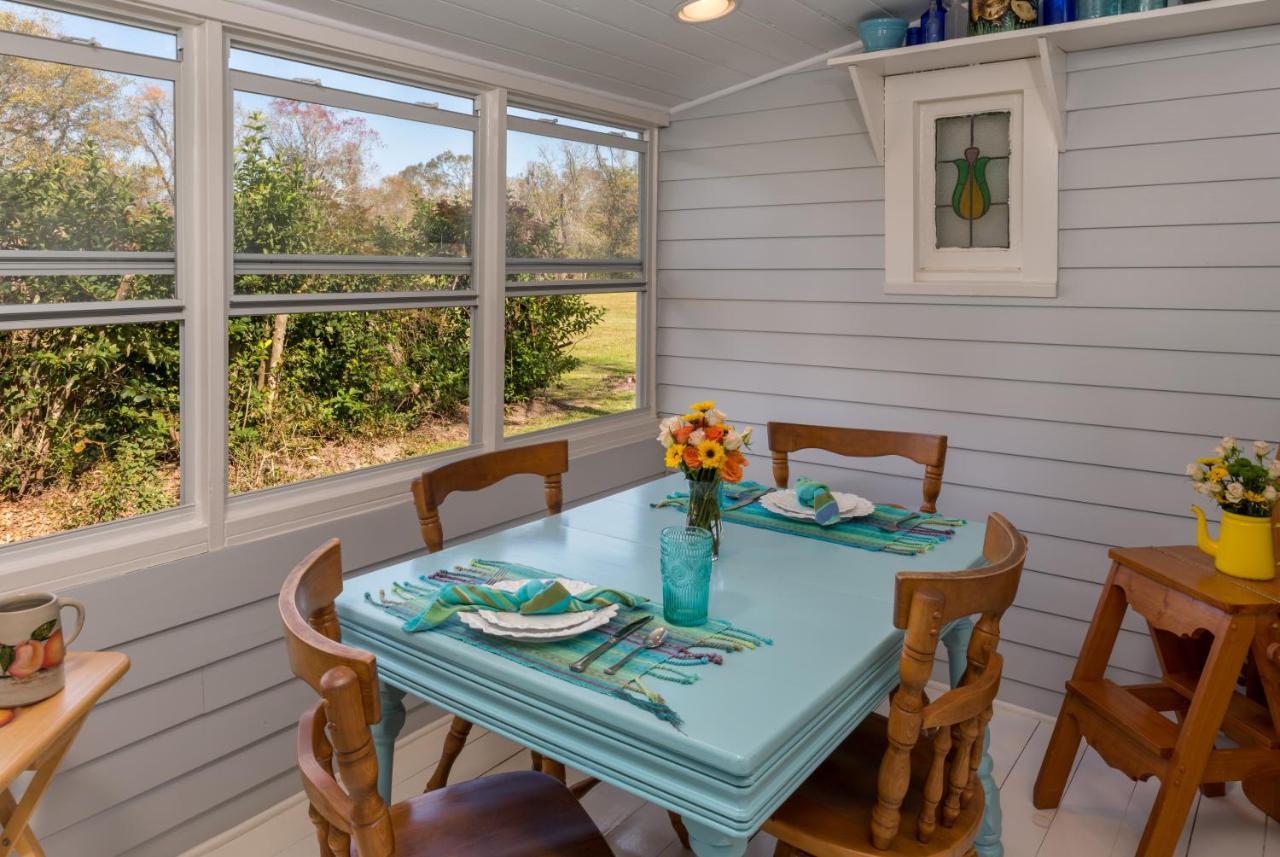 Maison D'Memoire Bed&Breakfast Cottages Rayne Extérieur photo
